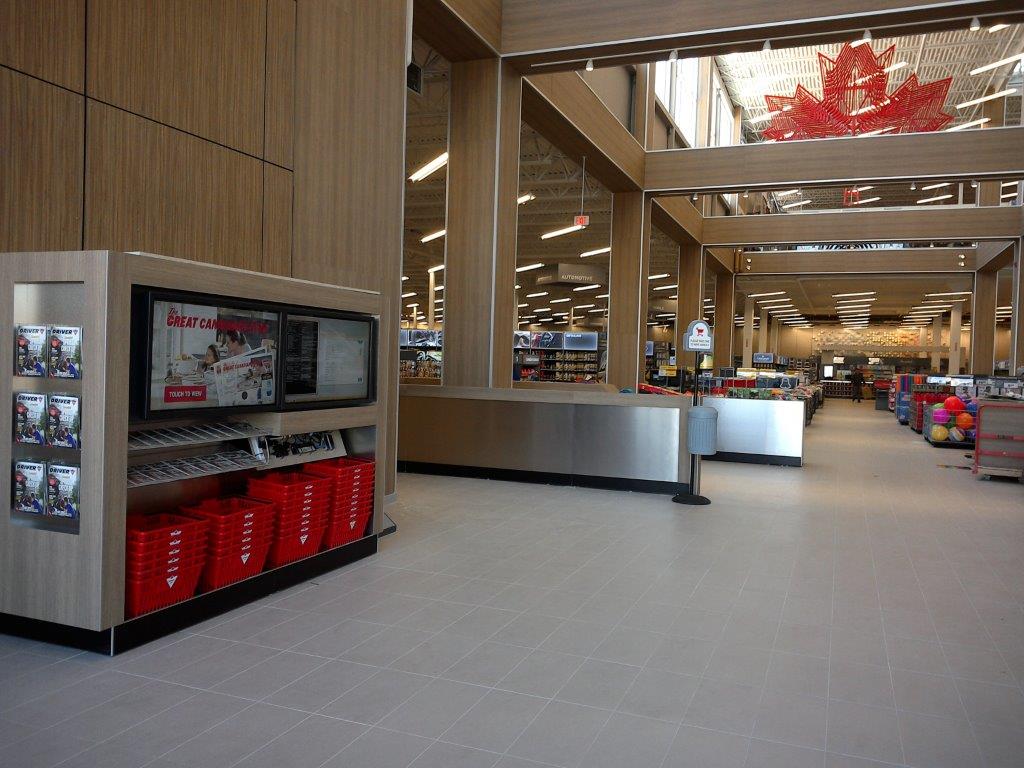 02 - Main Level Entry - View Down Power Aisle.jpg