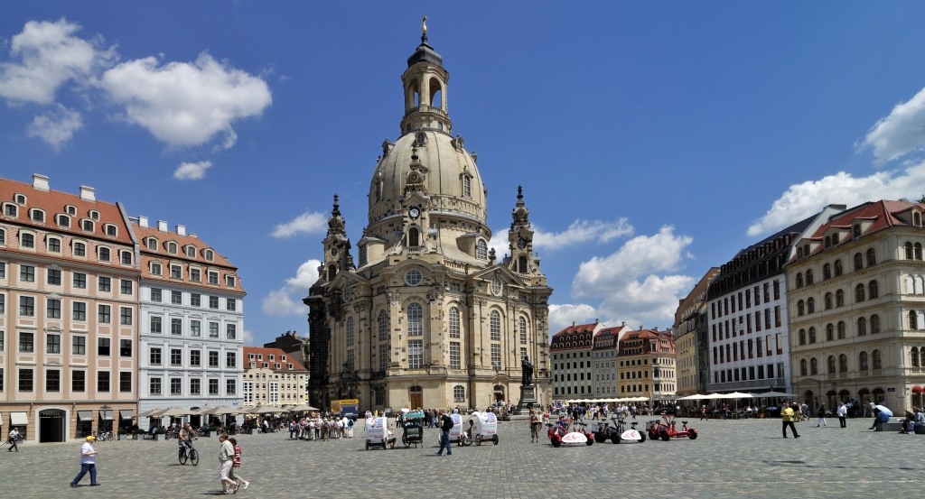 1024_Neumarkt_mit_Frauenkirche_Frank_Exss.jpg