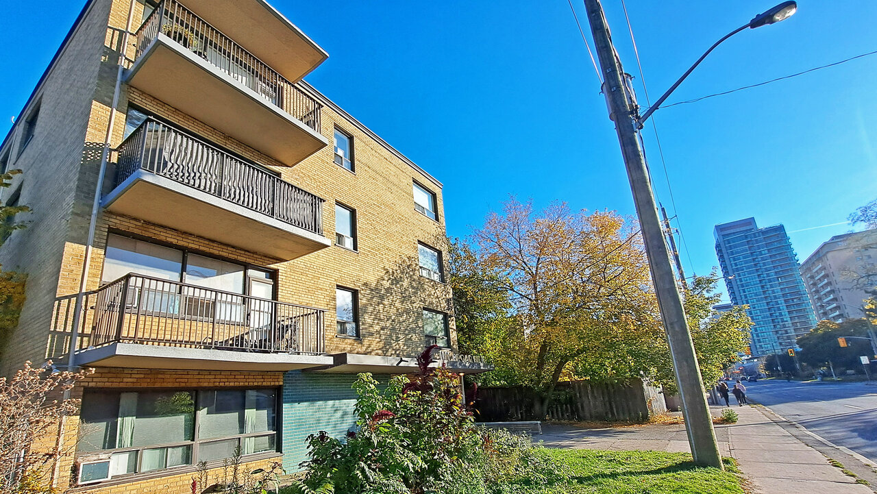 1099broadview-004.jpg