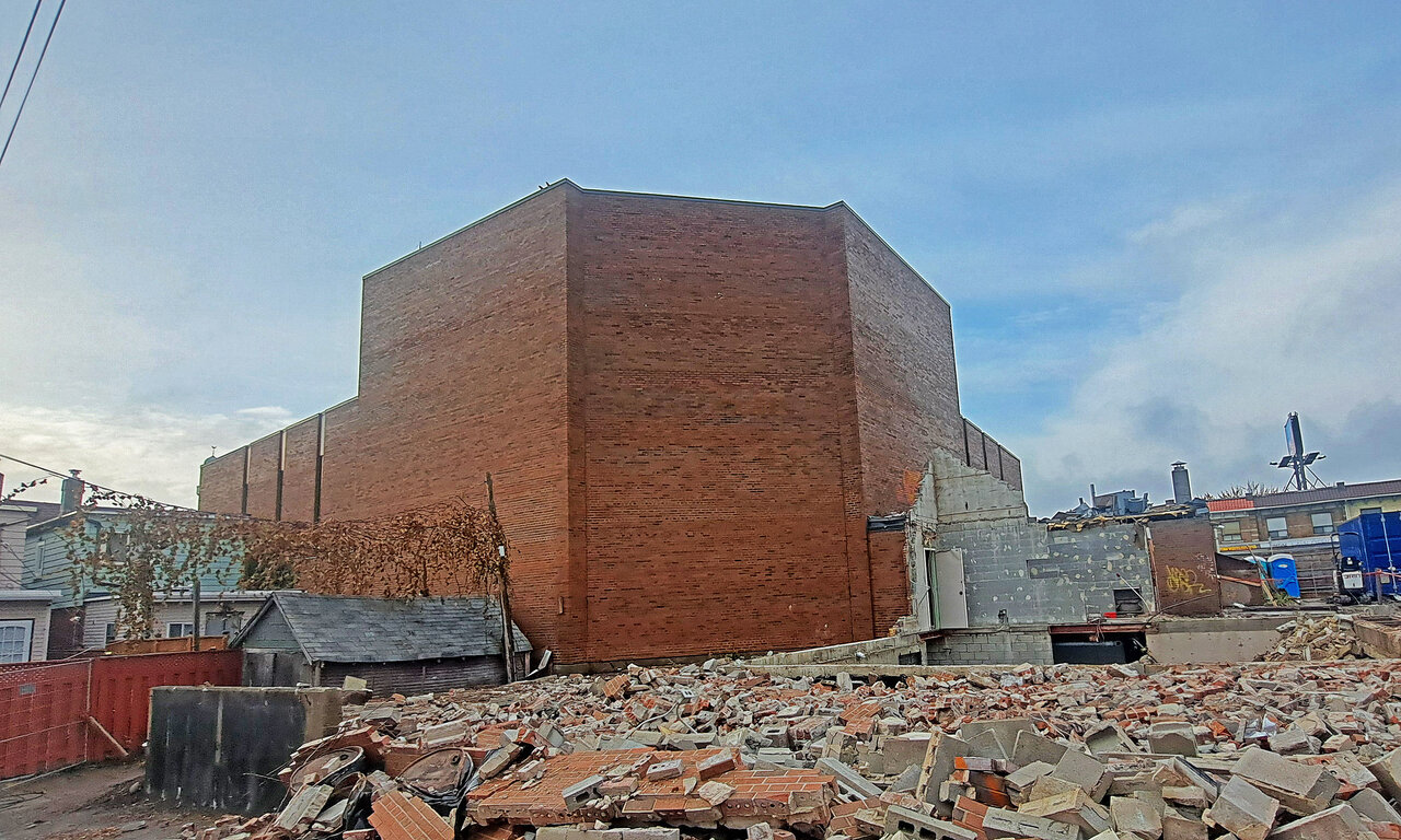 1111danforth-015.jpg
