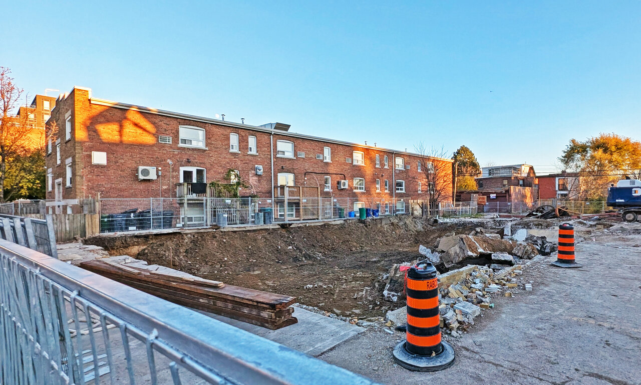 1111danforth-016.jpg