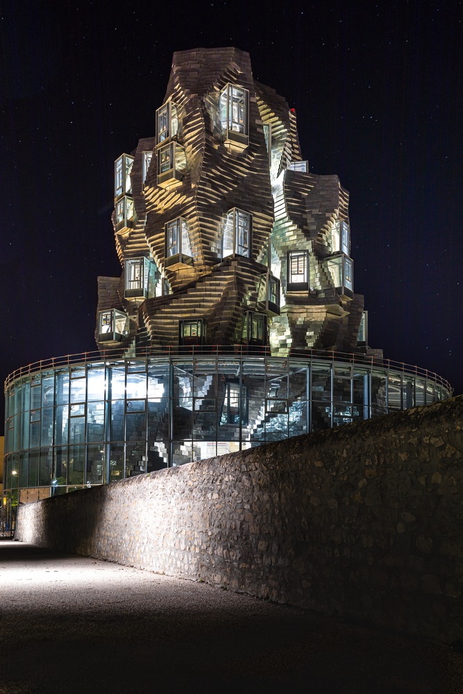 14._Luma_tower_(c)_ADRIAN_DEWEERDT.jpg