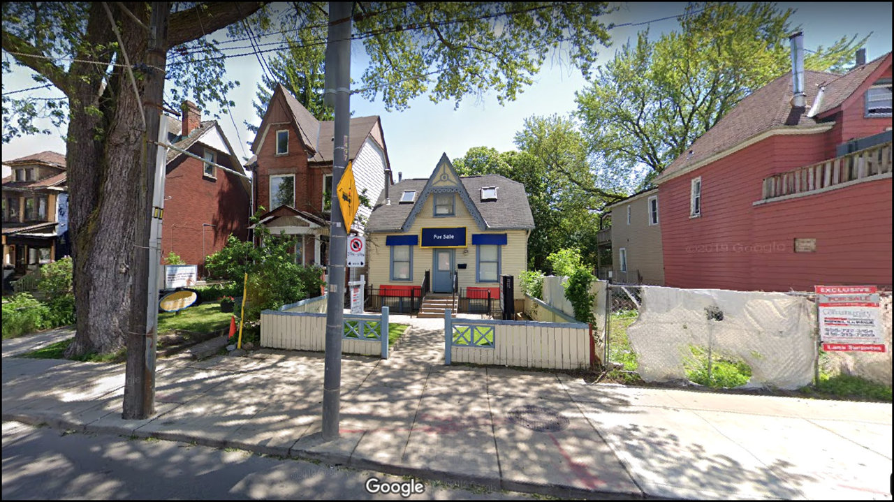 1897 Queen St. E.jpg