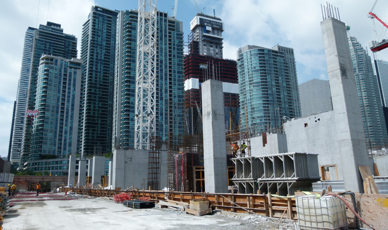 1Yonge2.jpg