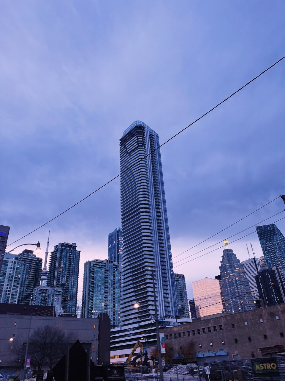 1Yonge_1.JPG