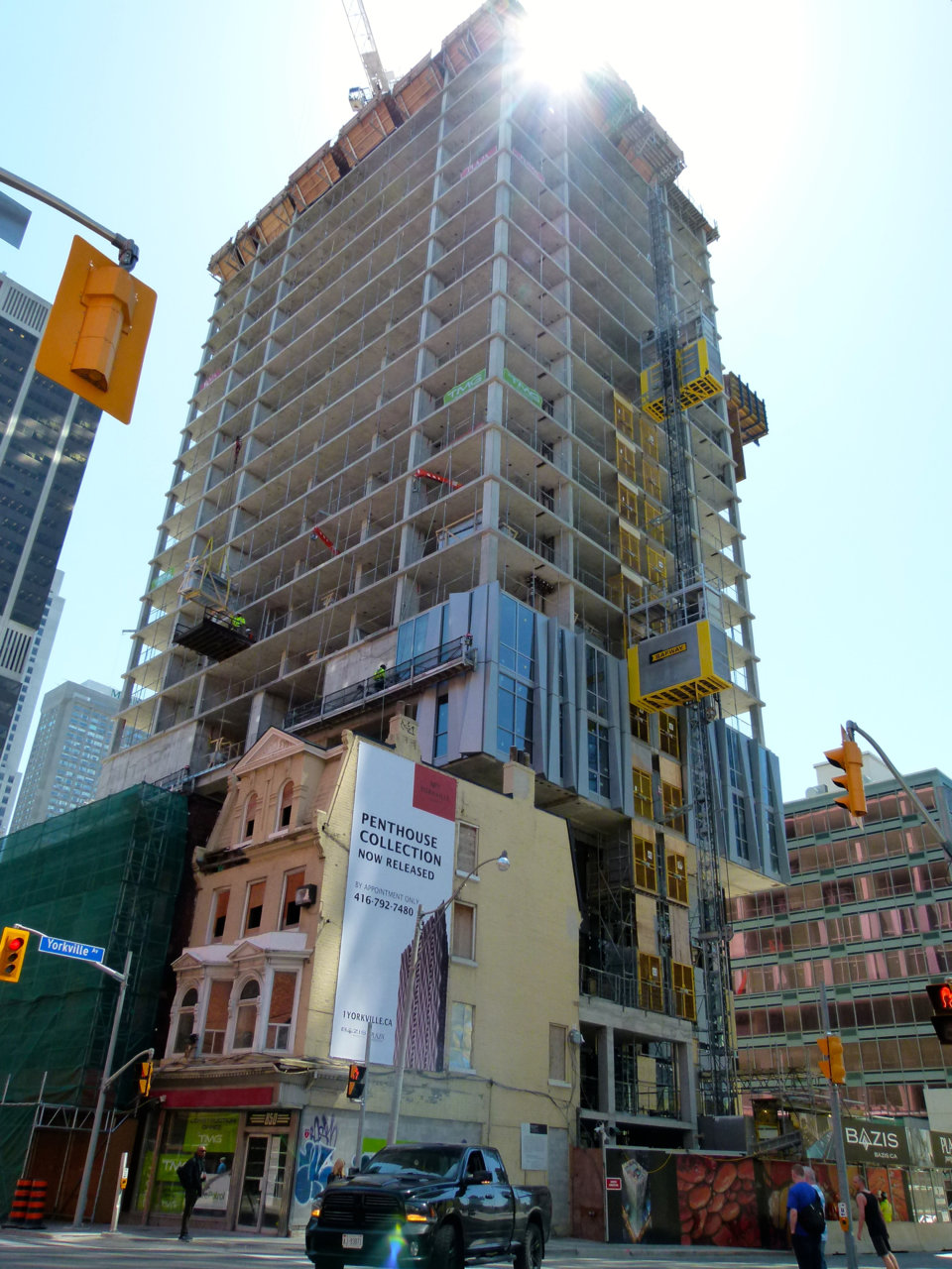 1Yorkville.1.jpg