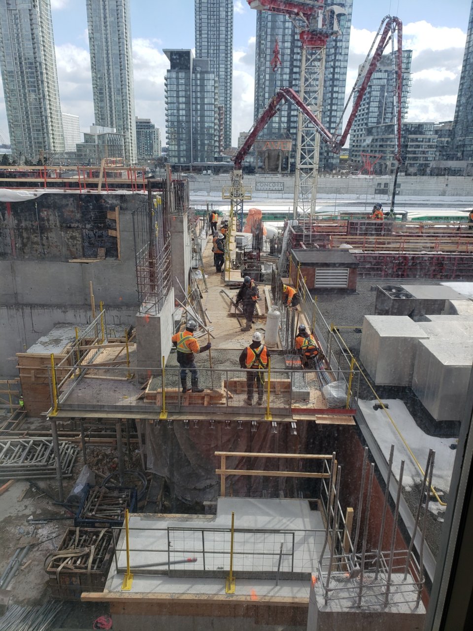 175766