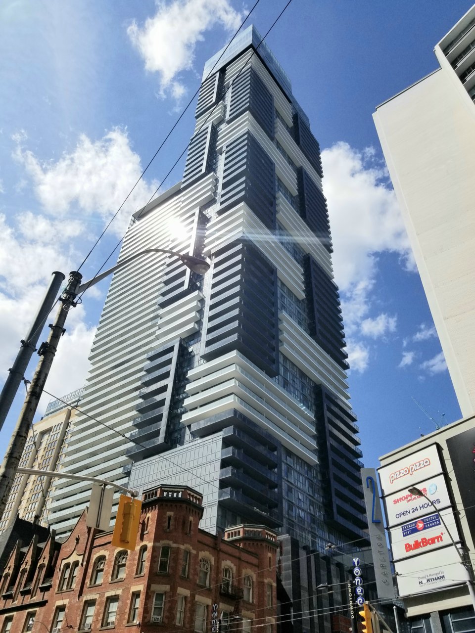 Yc Condos Yonge At College 198m 62s Canderel Graziani