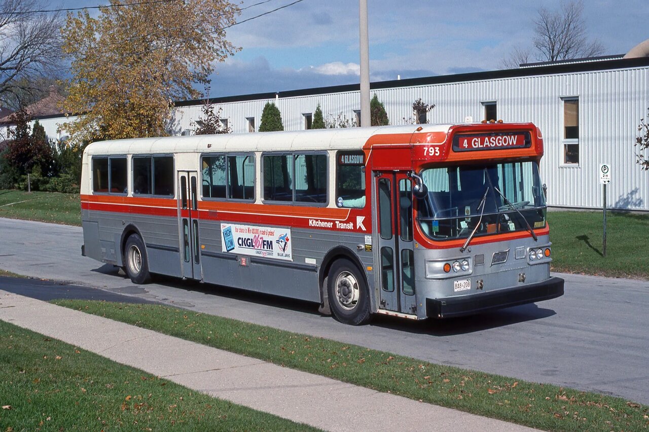 2023-09-29-Vintage-Bus-with-Kitchener-Colours.jpg