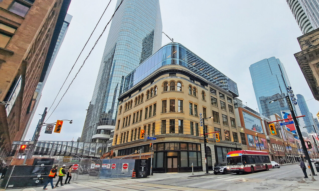 2queenwest-01.jpg
