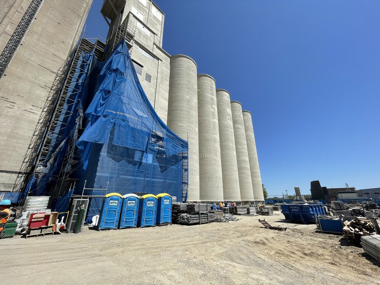 3_Silo plaza_before.jpg