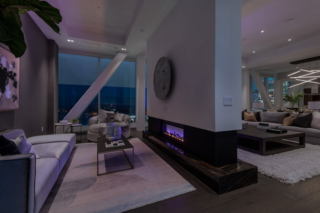 4 - Second living room - Photo by Steve Tsai.jpg
