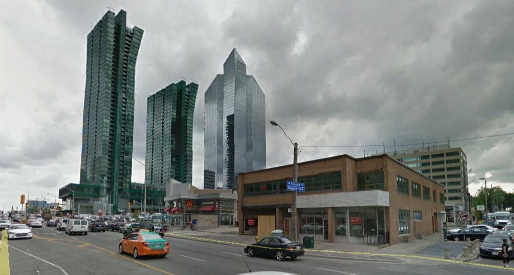4822Yonge7.jpg