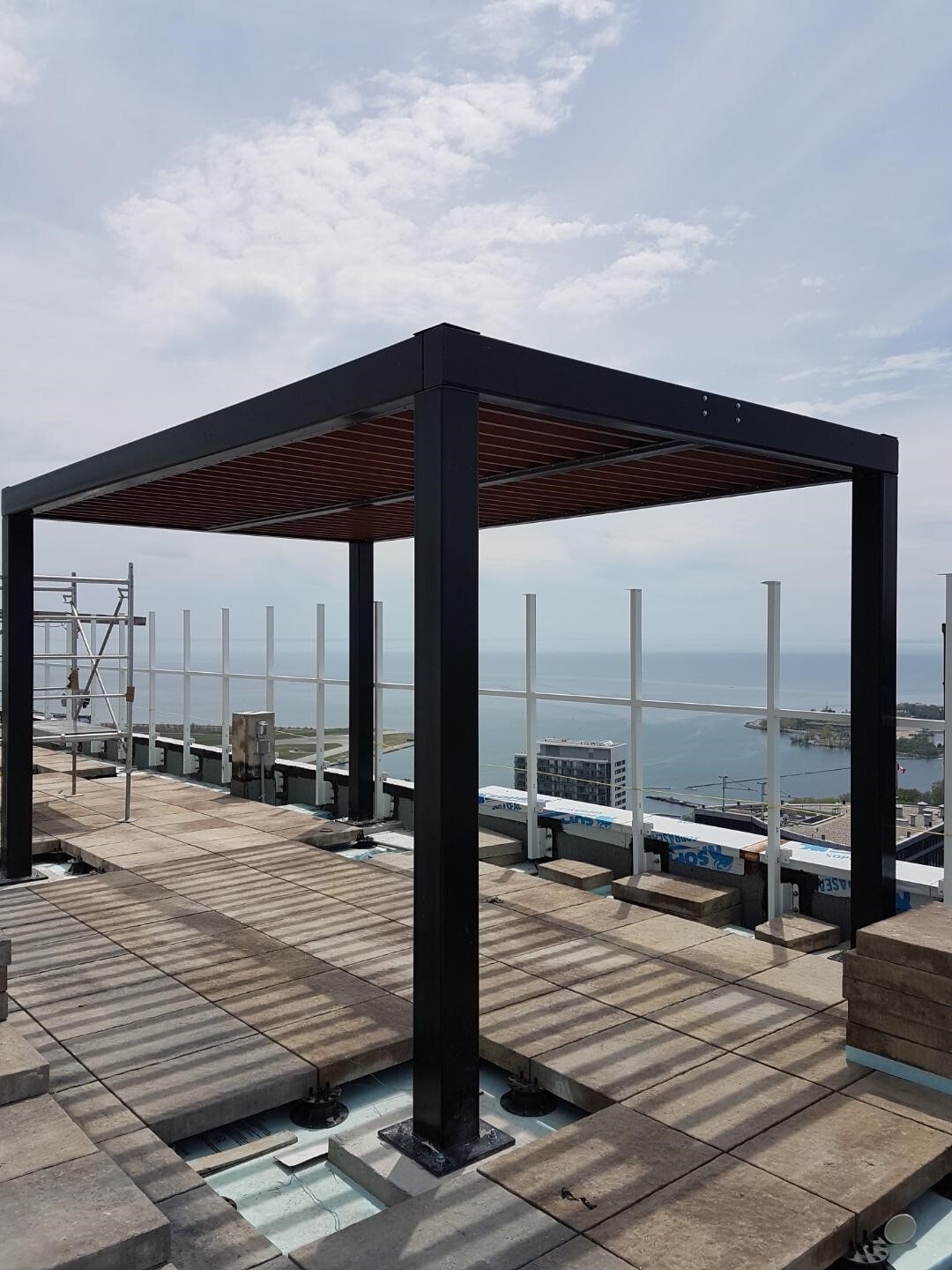 500 Lakeshore Trellis.jpg