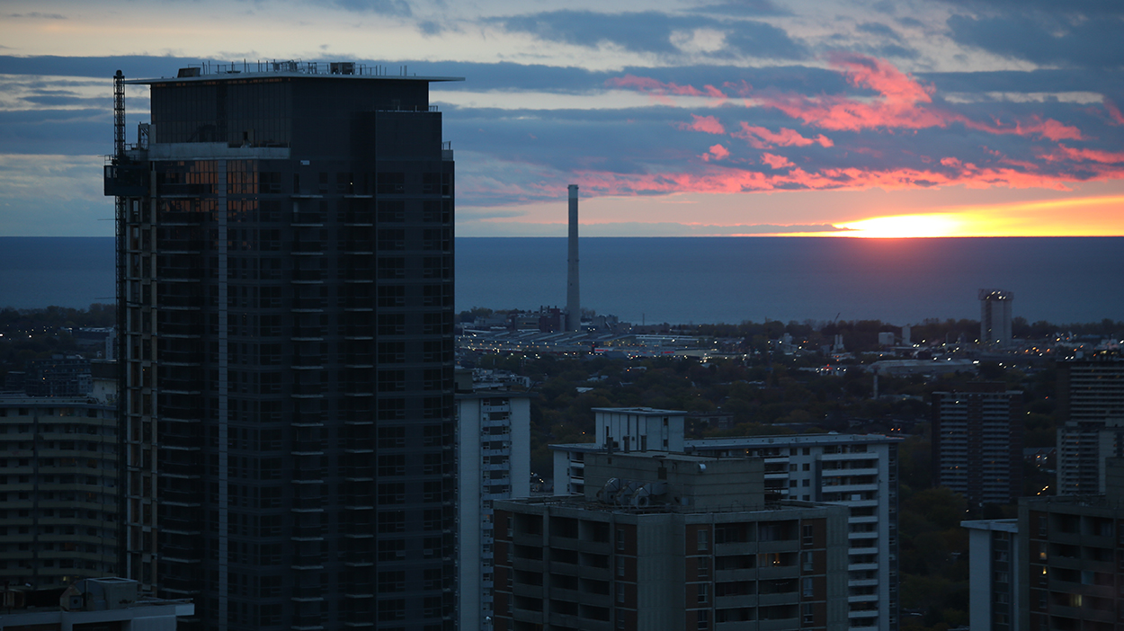 561_sunrise1250.jpg