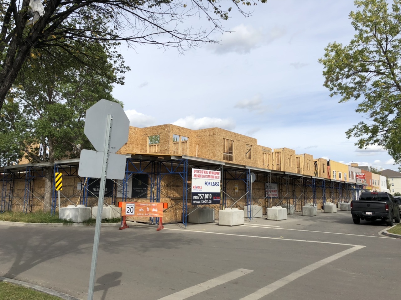 Edmonton Queen Mary Park MixedUse 15m 3s Group2 SkyriseCities