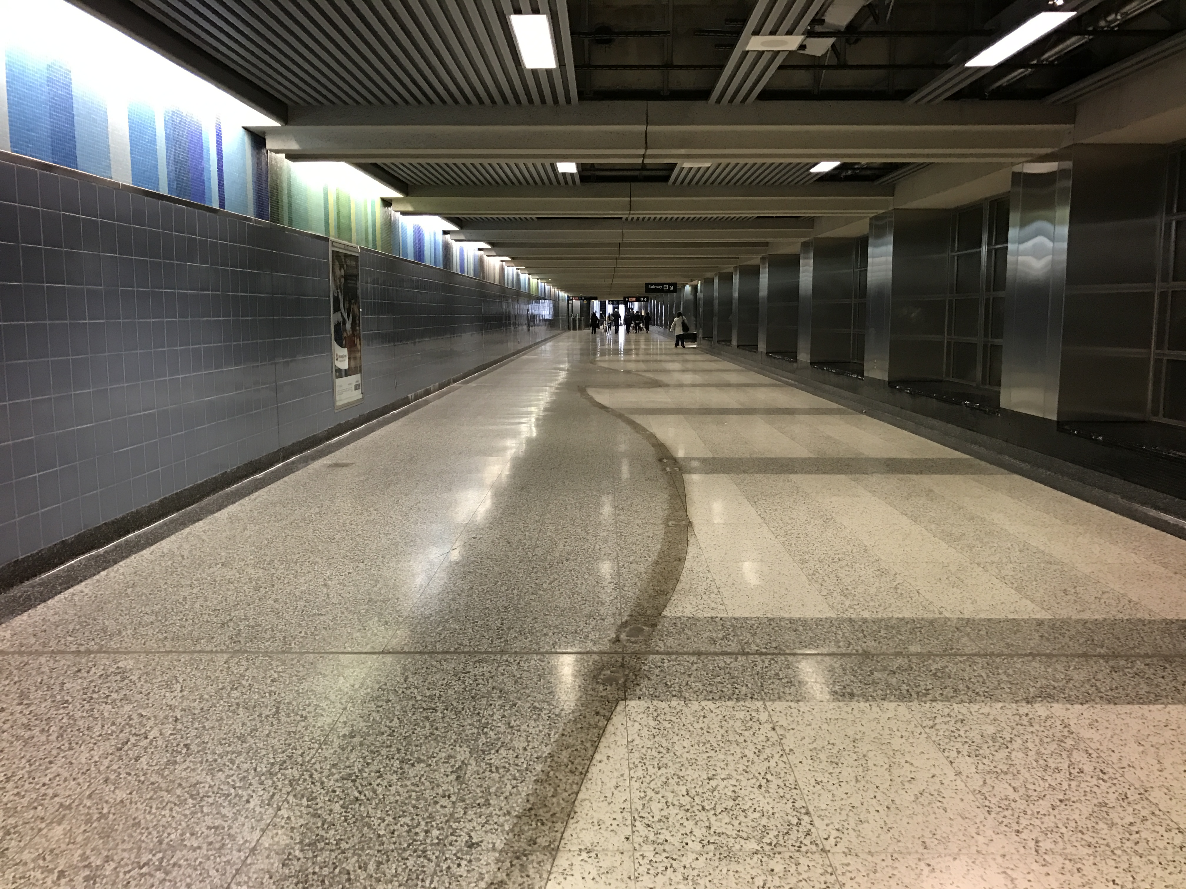 702.jpg