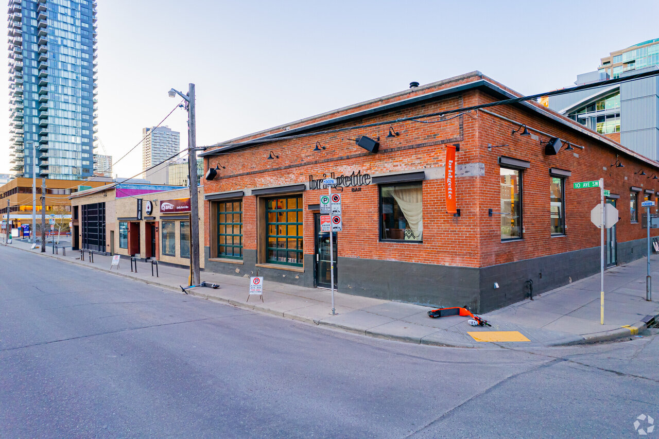 731-739-10-Ave-SW-Calgary-AB-Building-Photo-1-LargeHighDefinition.jpg