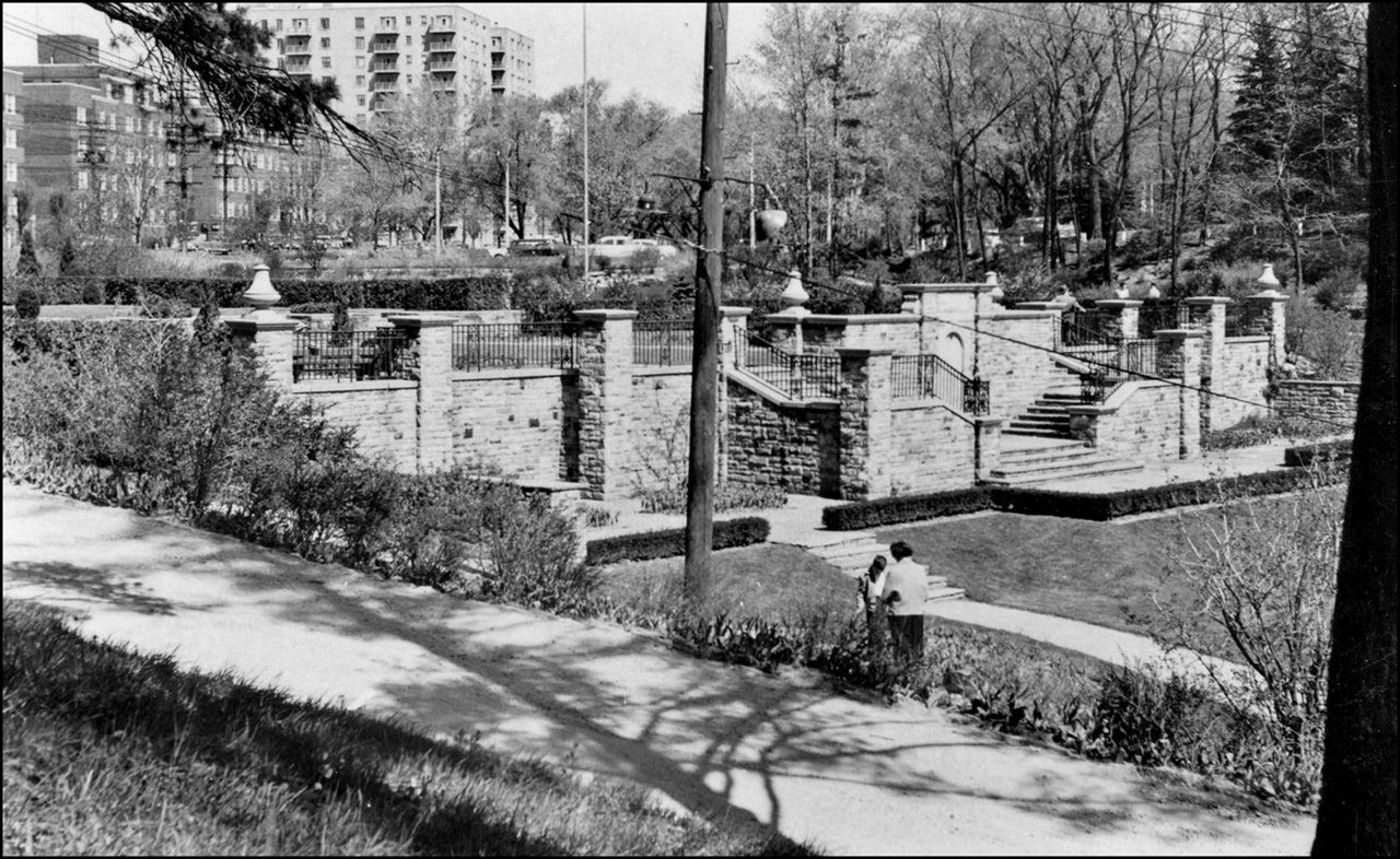 Alexander Muir Memorial Gardens, looking northwest towards Yonge St. 1957   TPL.jpg
