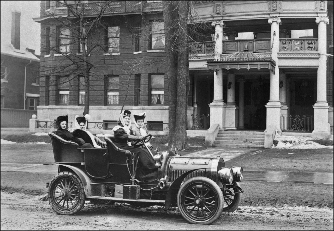 Alexandra Apartments, University Ave., west side, between Elm & Orde Sts. 1906  TPL.jpg