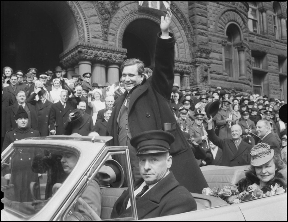 American politician (Republican-lost election to FDR) Wendell Wilkie in Toronto April 1941 LAC.jpg