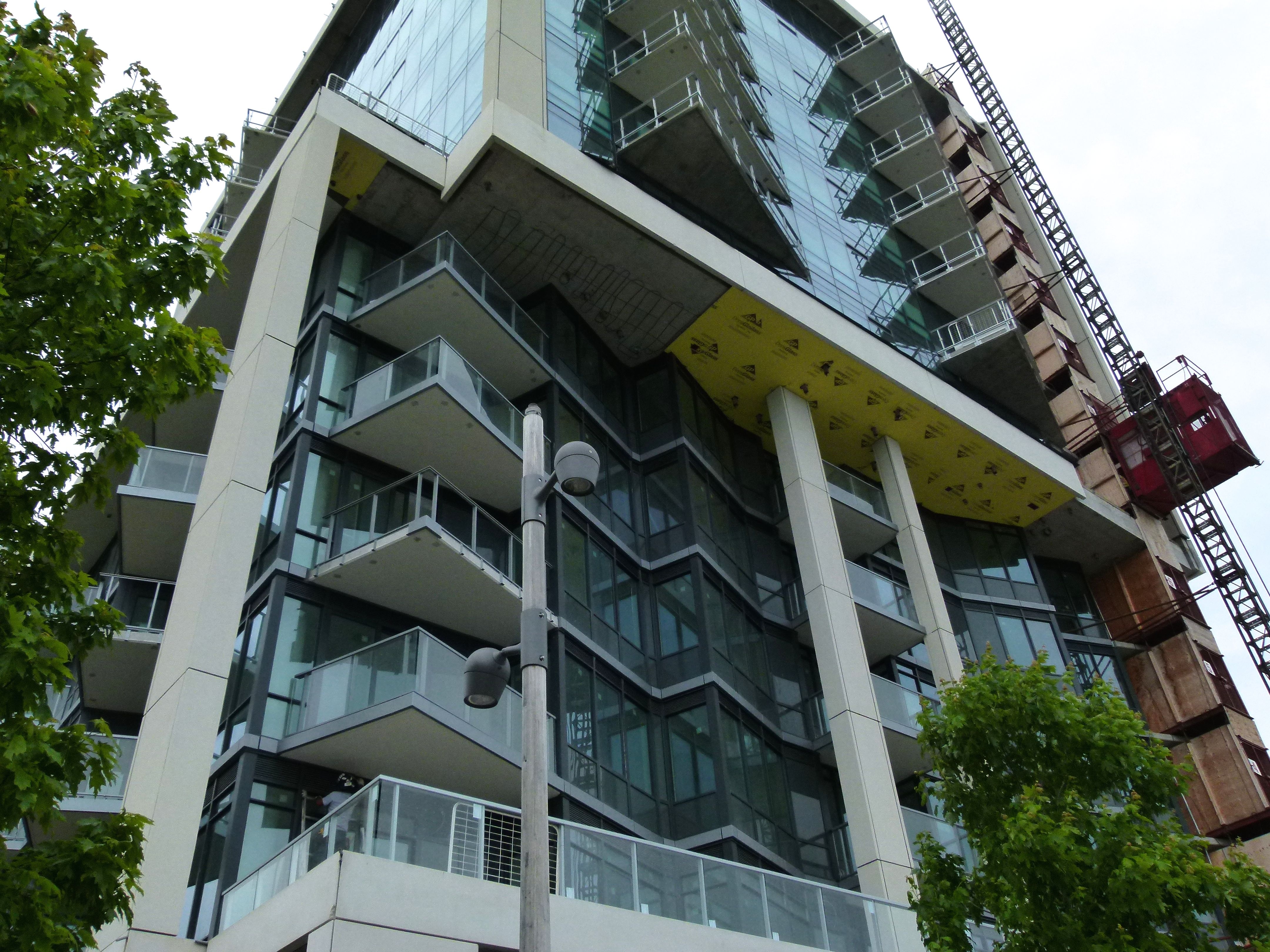 Aqualina3.jpg