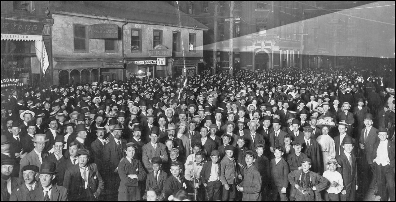 Awaiting Ont. election results 1908 Bay at Melinda TPL.jpg