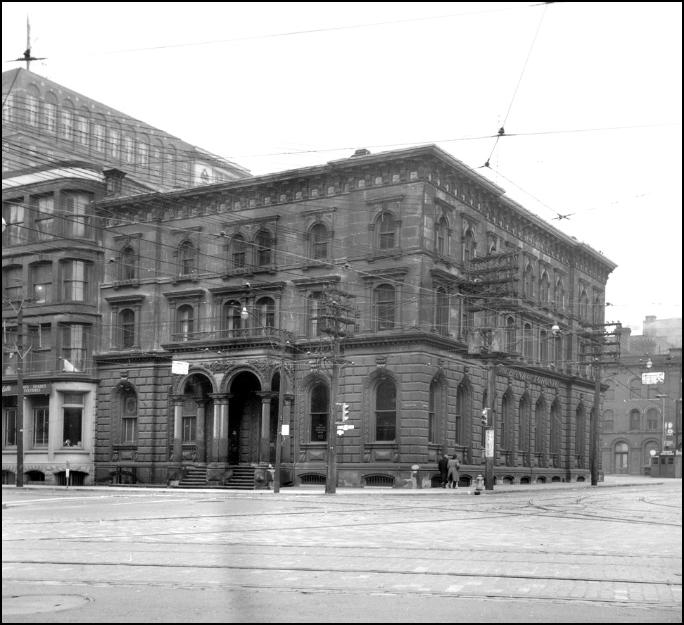 Bank of Toronto, Wellington St. E., N:W corner Church St. 1955 TPL.jpg