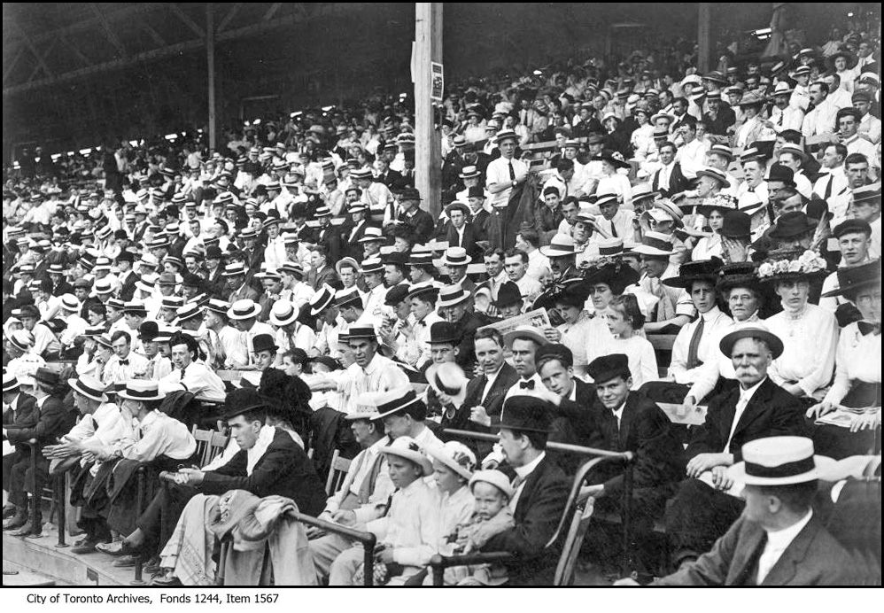 Baseball crowd at Hanlan's Point   1910  CTA.jpg