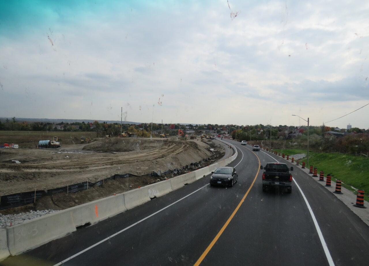Bradford_Bypass_Yonge_interchange_construction.jpg
