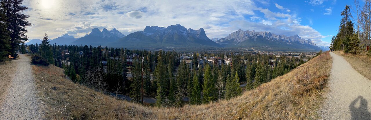 Canmore Pano Oct 21.jpg