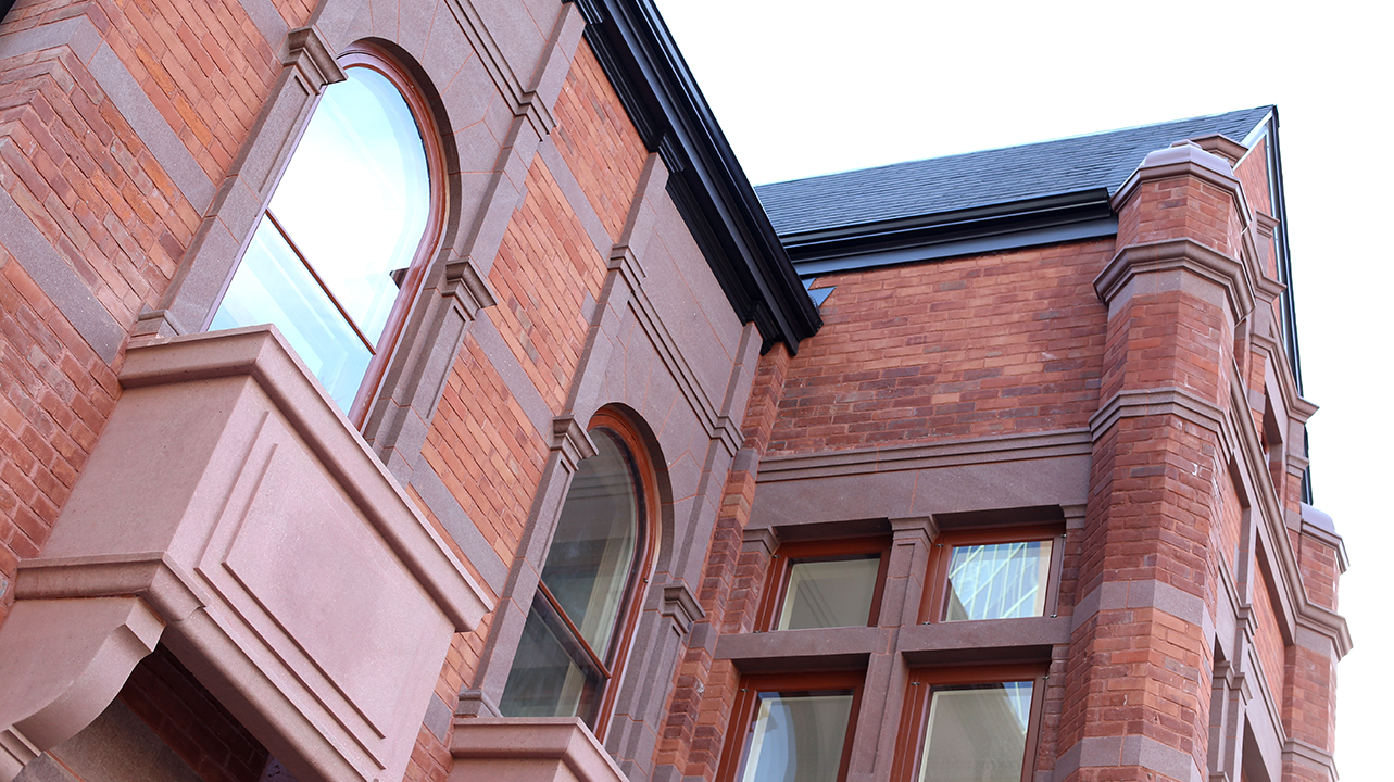 caseyhouse21283.jpg