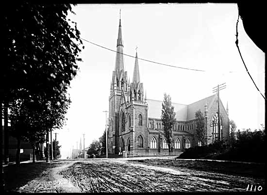 Cathedral of Our Lady of the Holy Rosary1.jpg