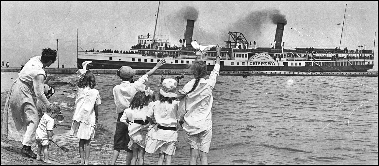 Chippewa (1893-1939) approaching Toronto through Eastern Gap 1918 TPL.jpg
