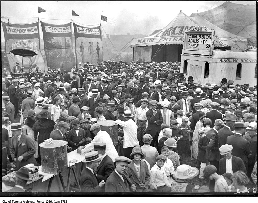 Circus 1925.jpg