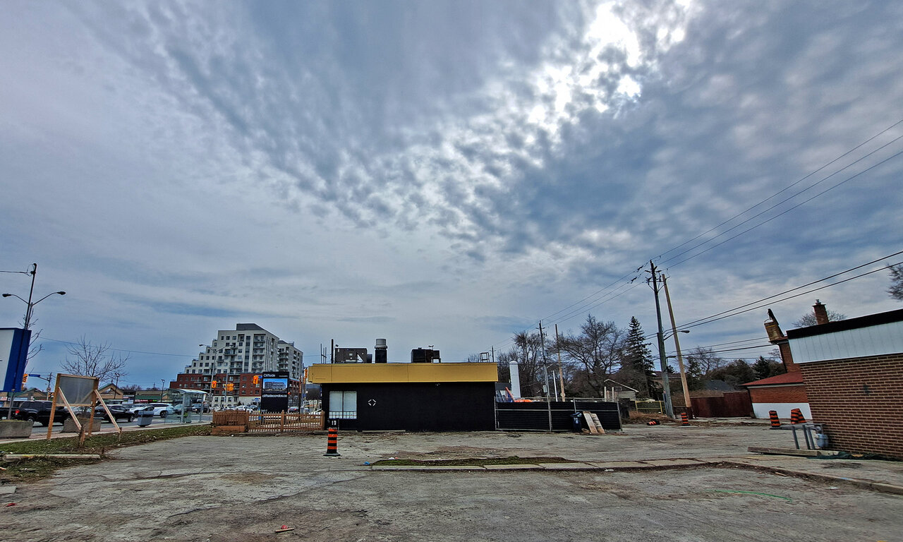 cliffsidecondo-05.jpg