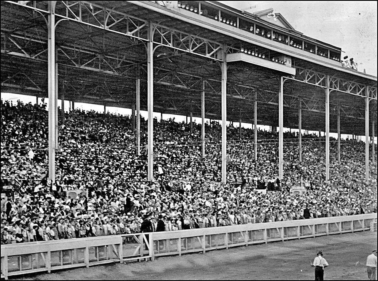 CNE Grandstand 1946  TPL.jpg