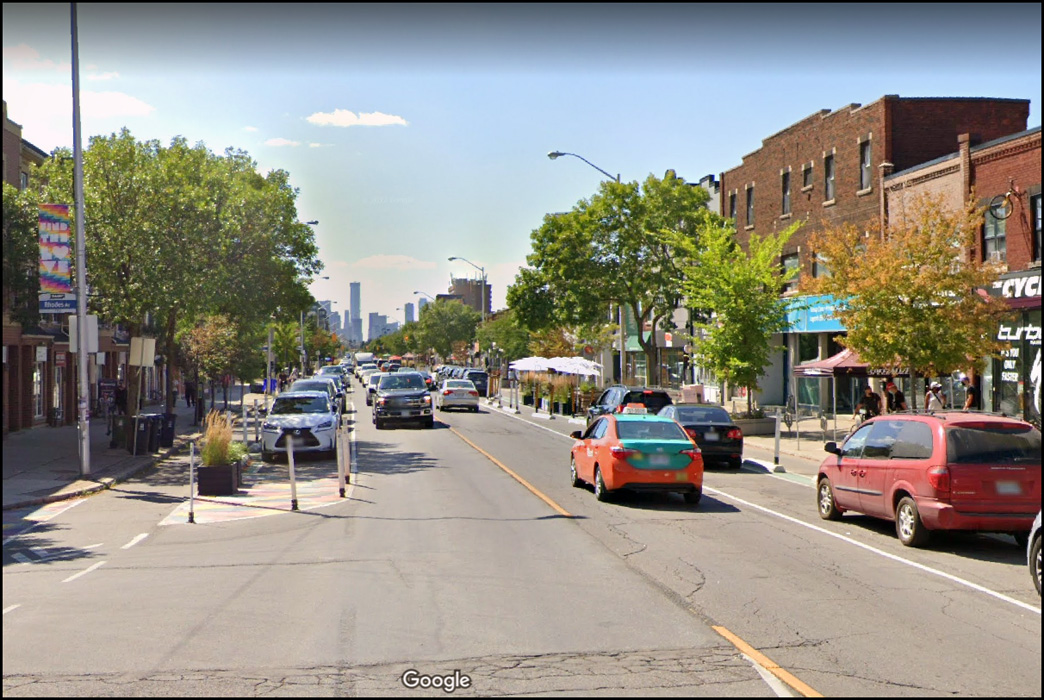 Danforth looking E.jpg