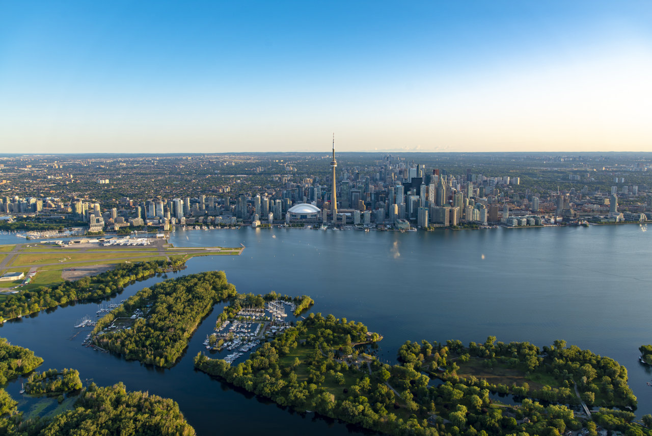 203648