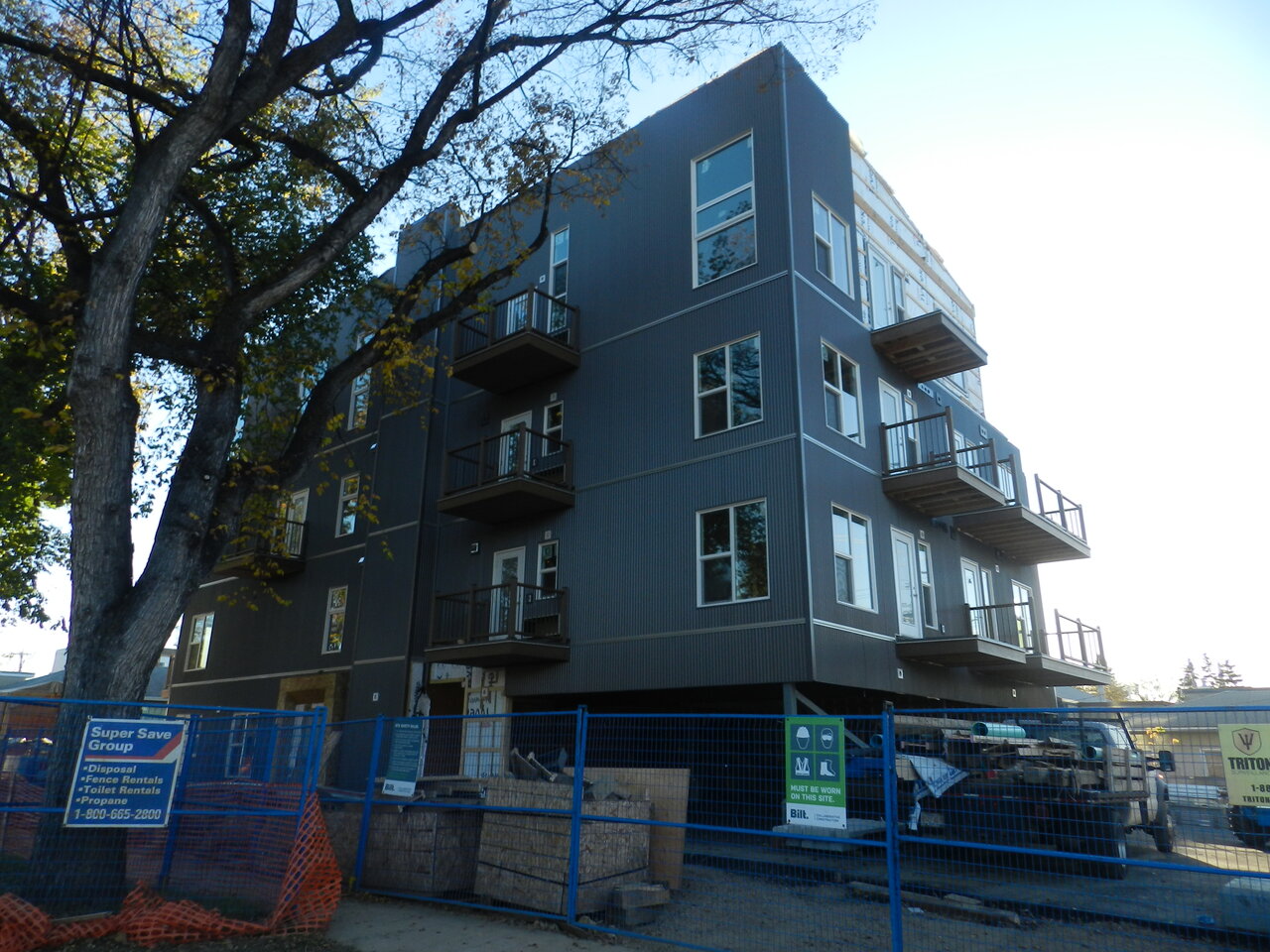 Edmonton Holyrood 2020 Apartments 16m 4s Bilt FarMor