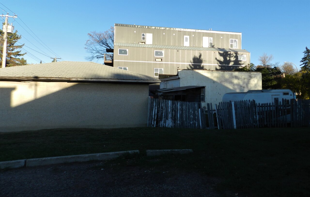 Edmonton Holyrood 2020 Apartments 16m 4s Bilt FarMor