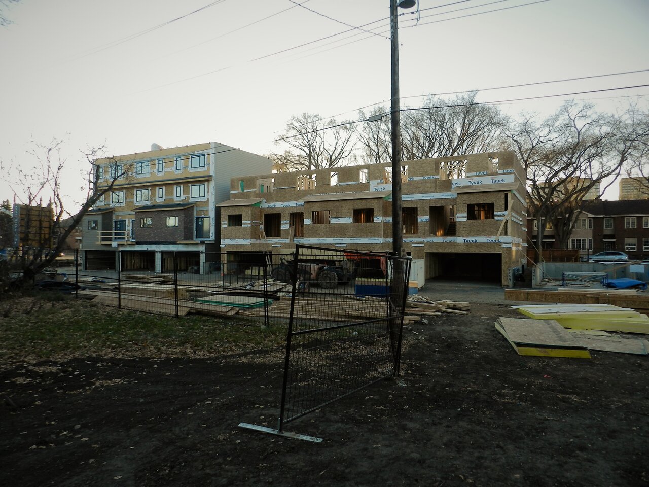 DSCN8155 (2).JPG