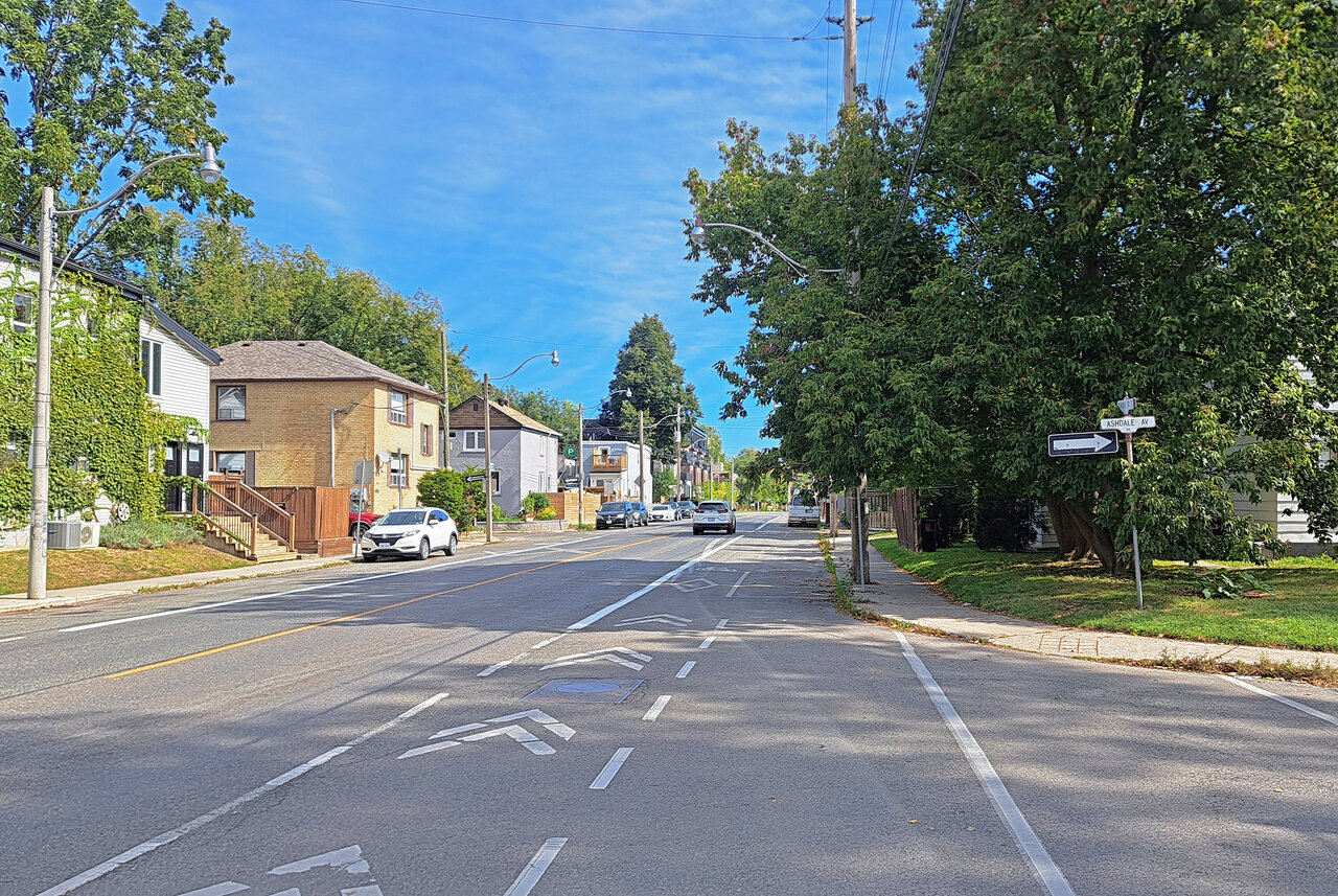 dundas-coxwell-02.jpg