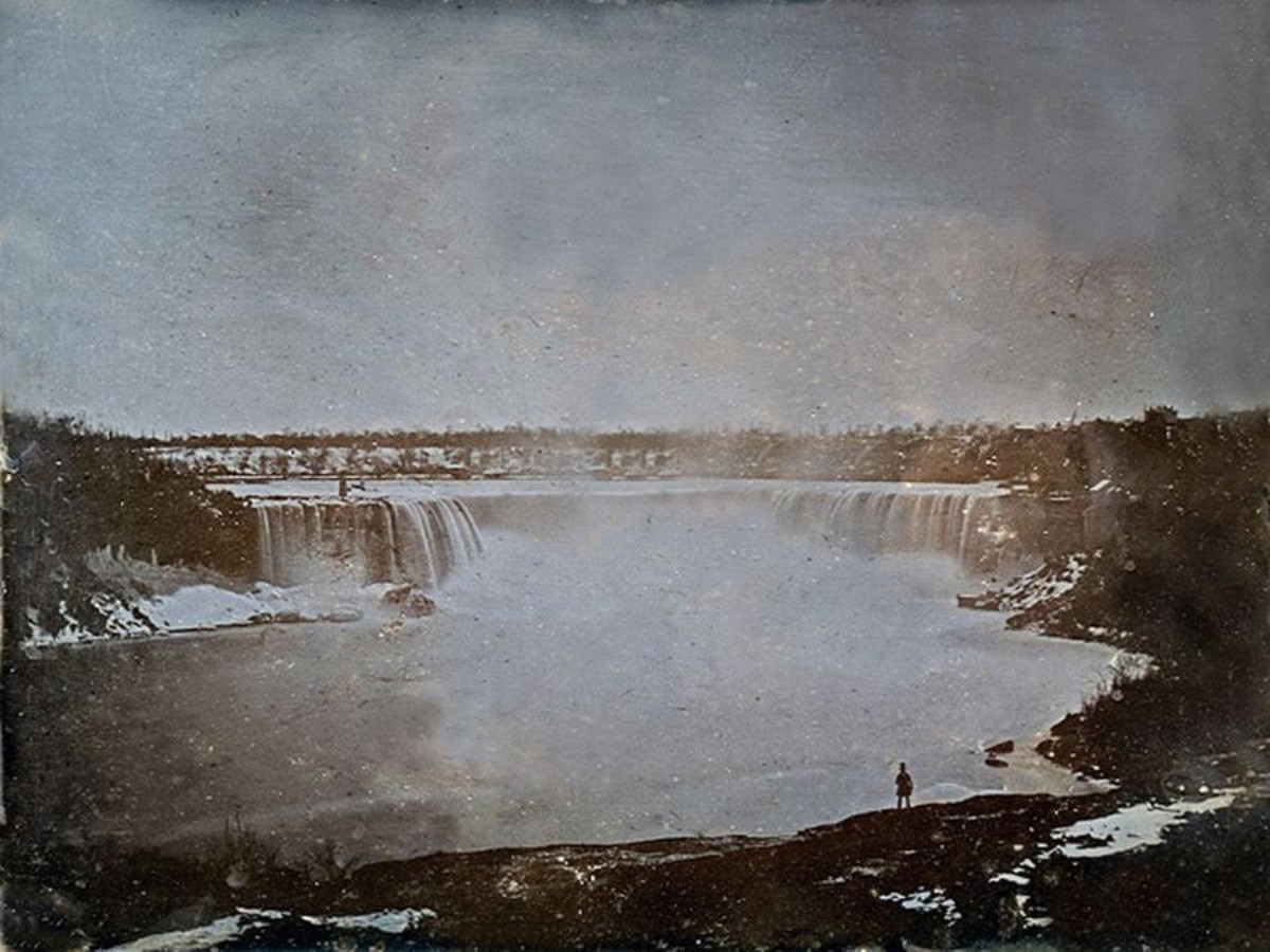 earliest photograph of Canada 1840.jpg