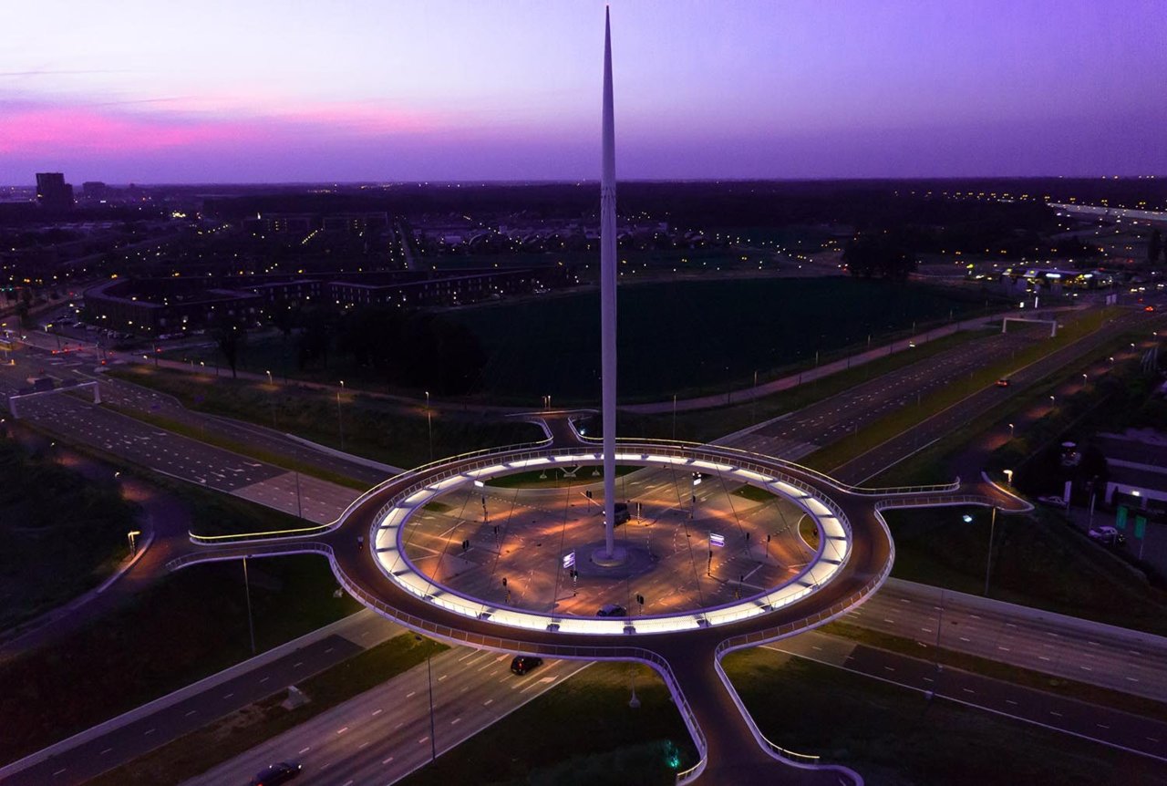 EHN.Hovenring-light-ring-from-above-ipvDelft-1500x1010.jpg