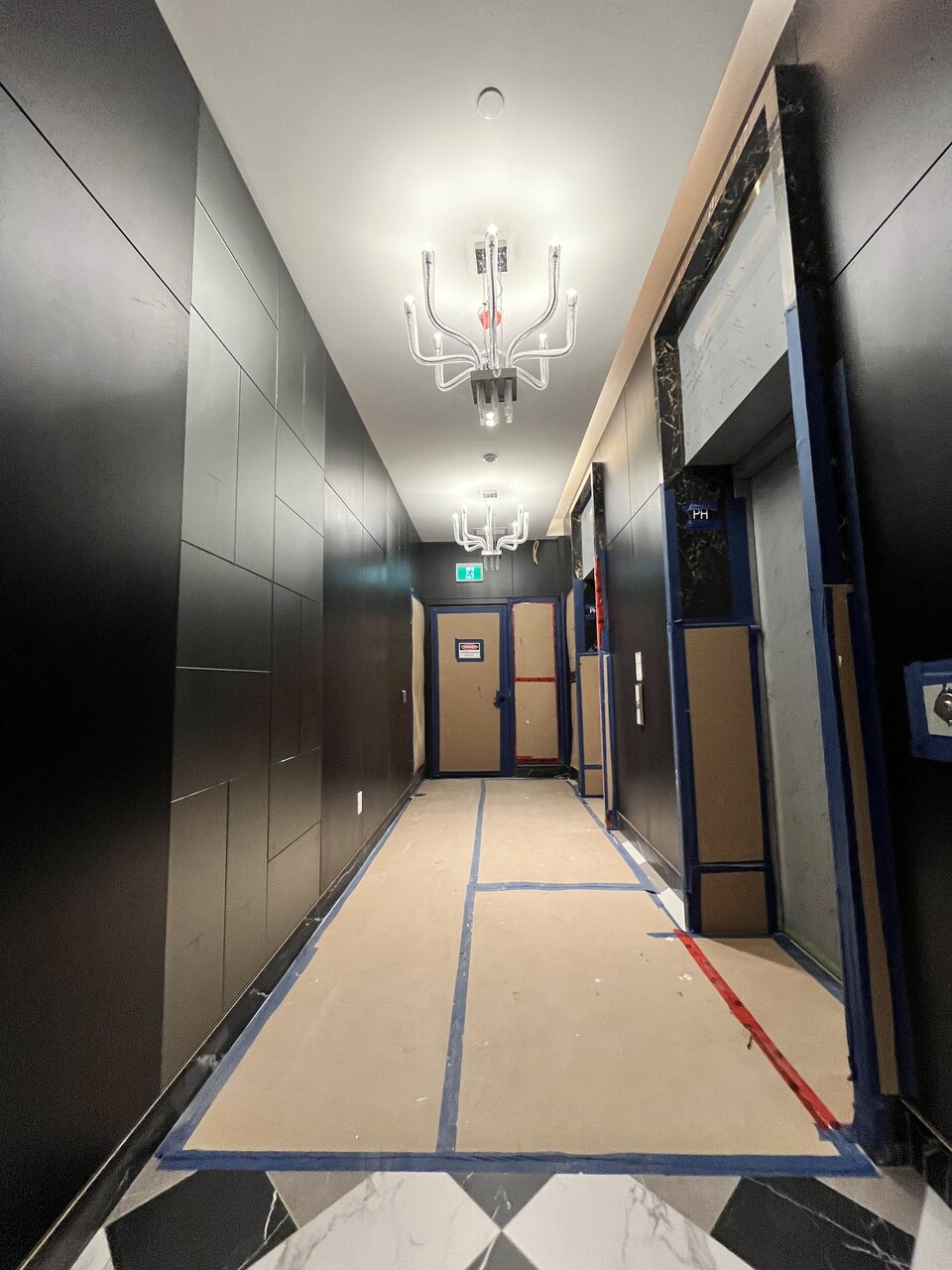 elevator_1.JPG