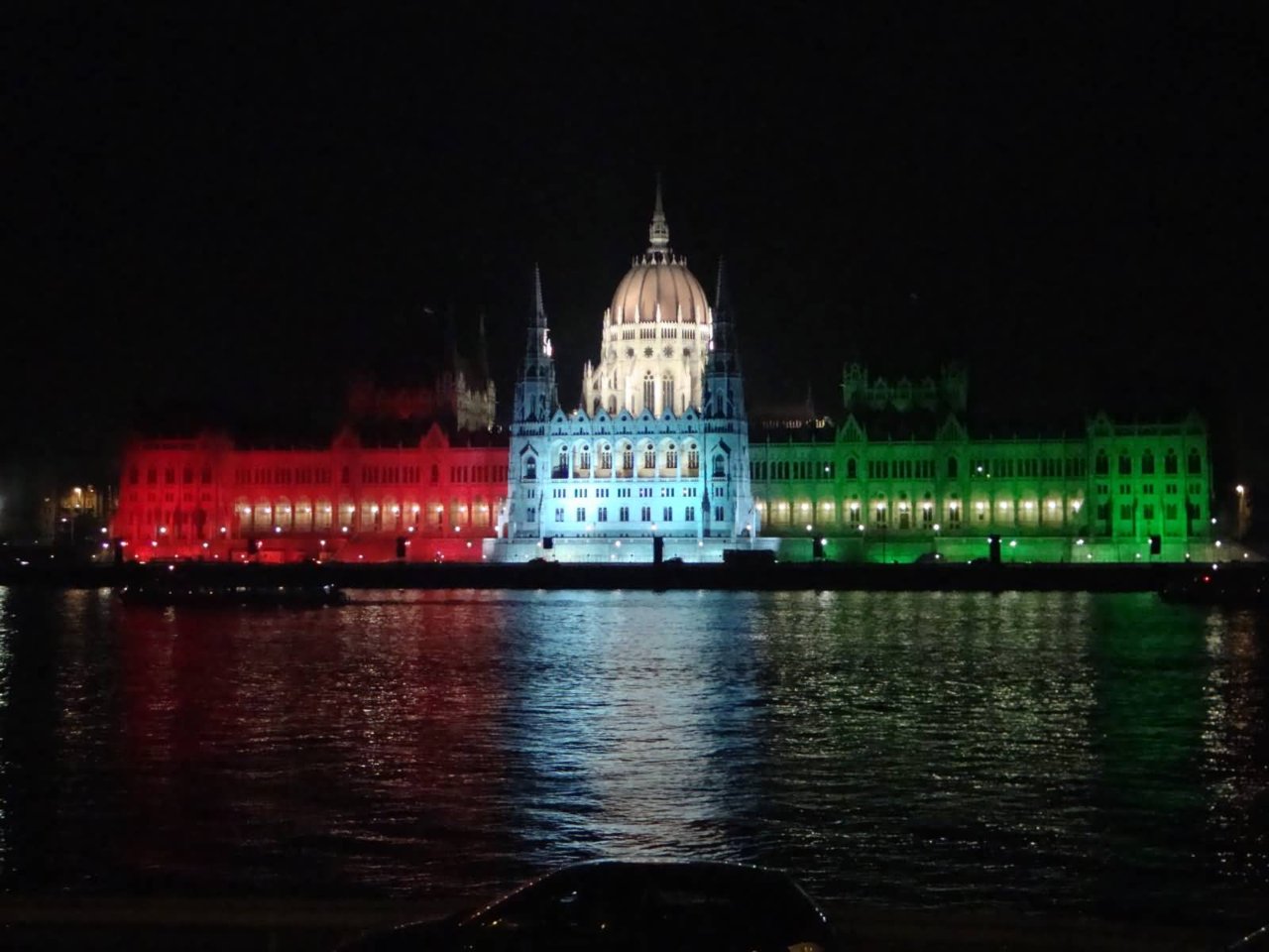 Flag-Of-Hungary-Lights-On-The-Hungarian-Parliament-Building-At-Night.jpg