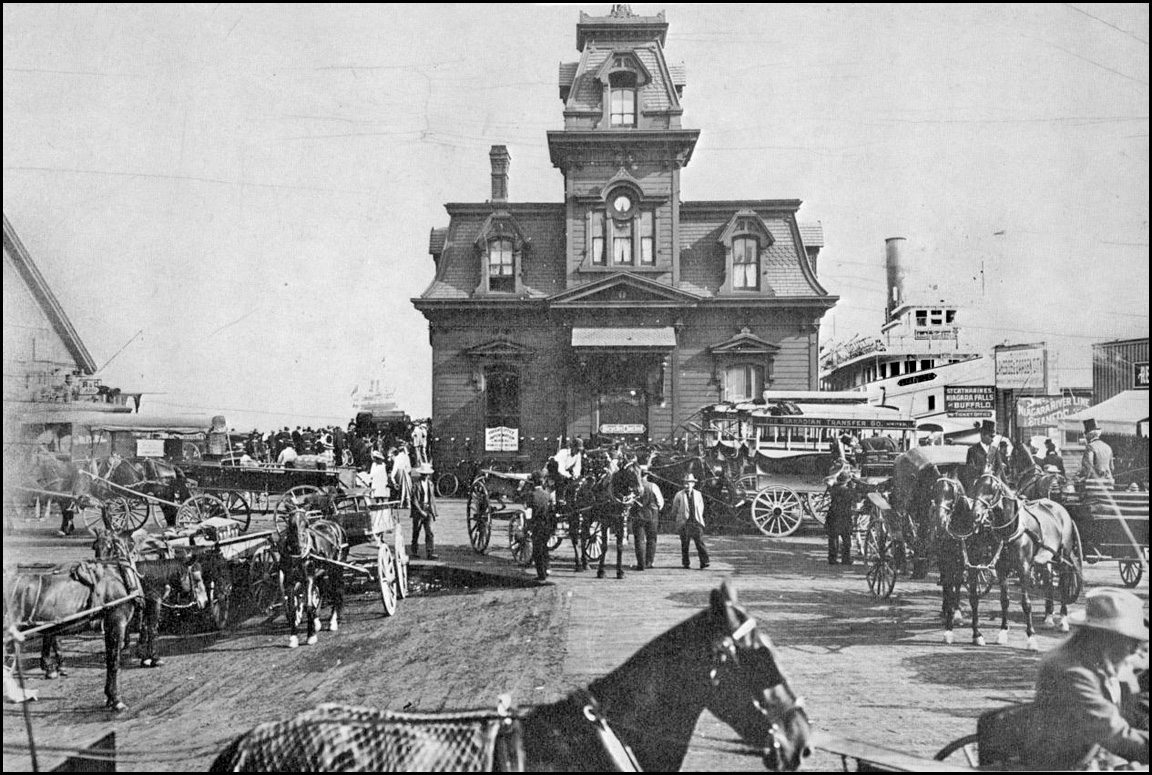 foot of Yonge c.1900.jpg