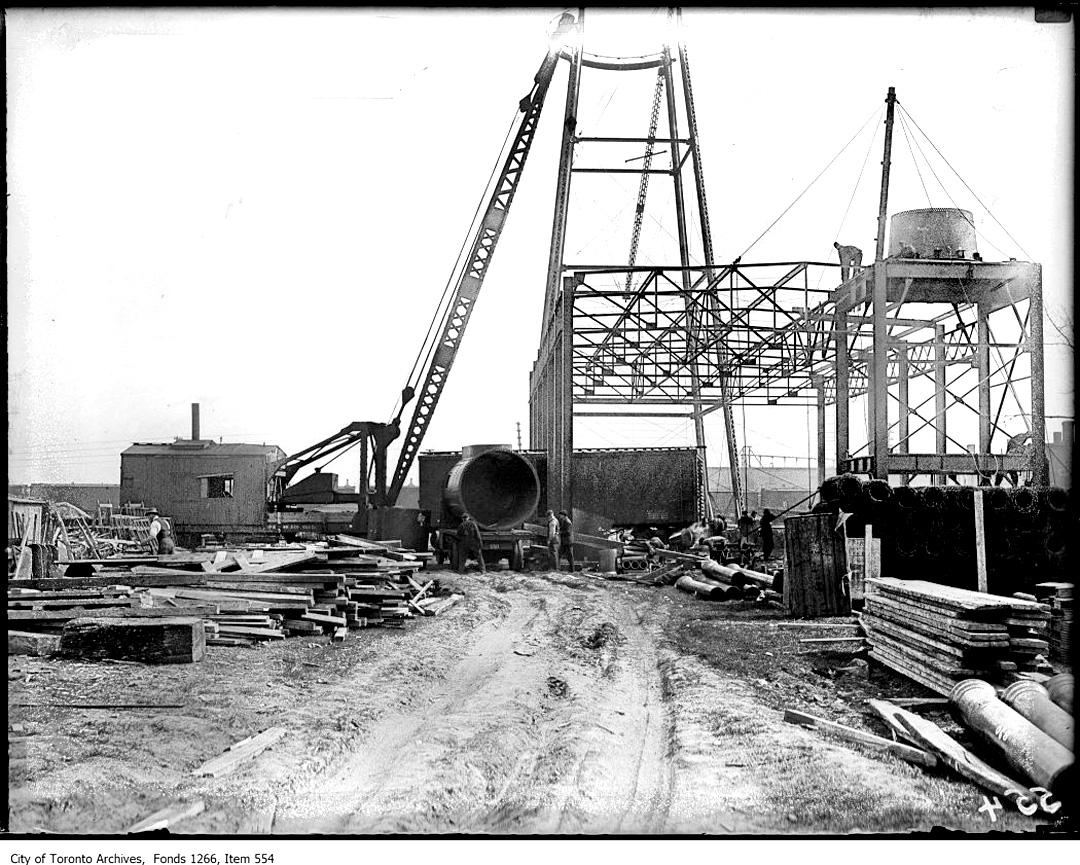 Ford Plant, Danforth at Victoria Park 1923  CTA.jpg