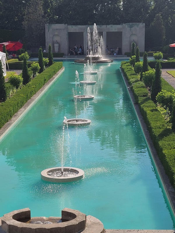 fountain3.jpg